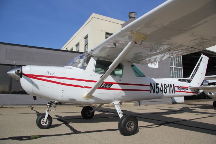 affordable flight training in a cessna 152