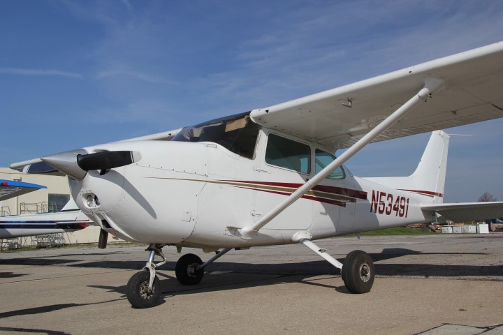 cessna 172 used for affordable flight training