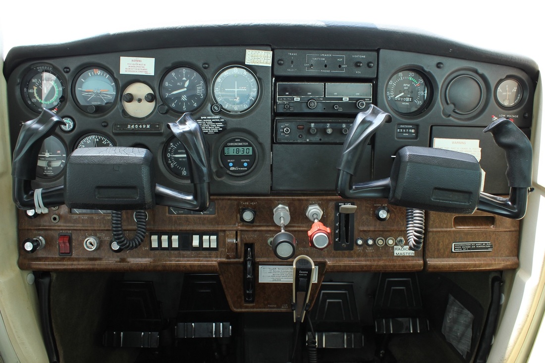 learning to fly in cessna 152 